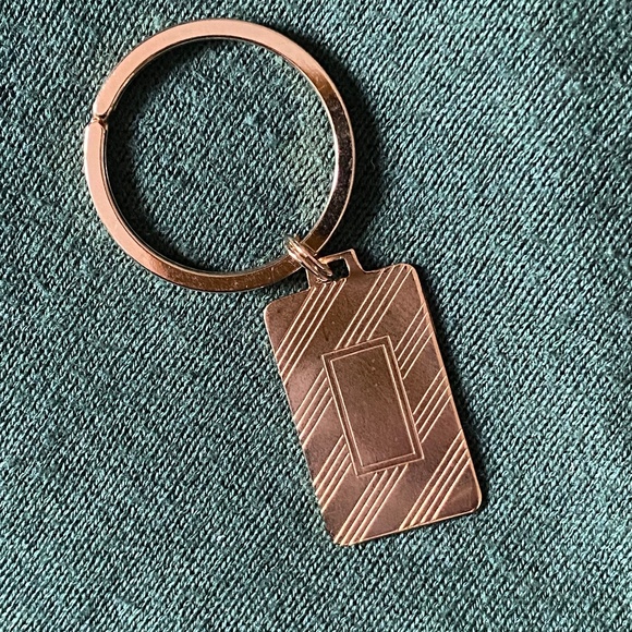 Colibri Gold Electroplated Keychain - Picture 8 of 16